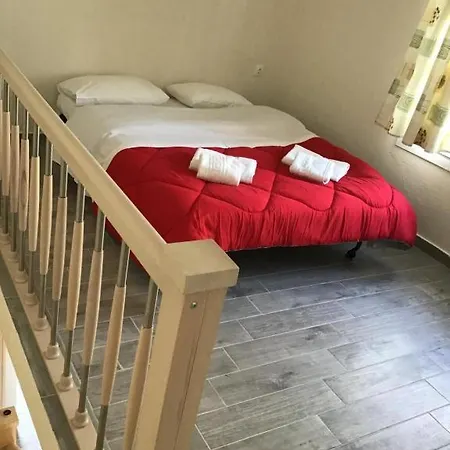 Semesterbostad Anna House